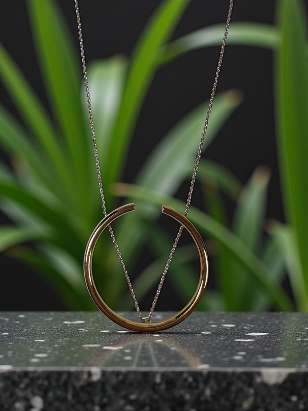 Minimalist Gold Open Circle Pendant Necklace